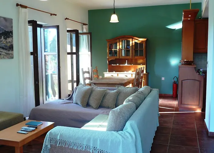 Holiday home Maison Viros