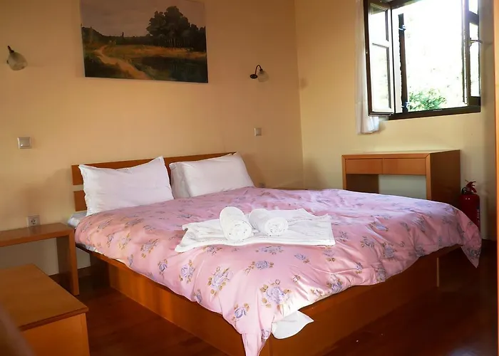 Maison Viros Holiday home