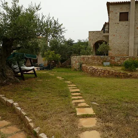 Maison Viros Tatil Evi Kardamyli