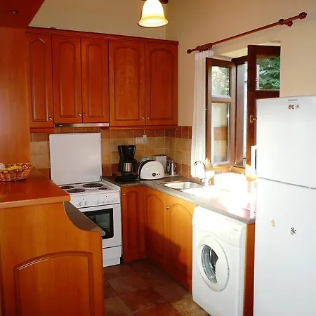 Holiday home Maison Viros