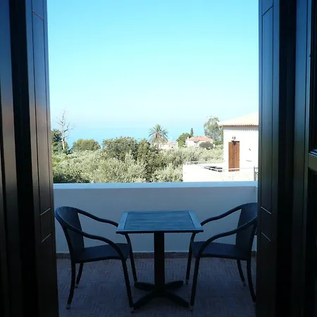Holiday home Maison Viros