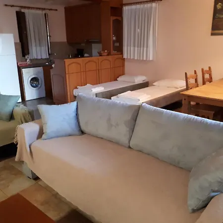 Maison Viros Kardhamili