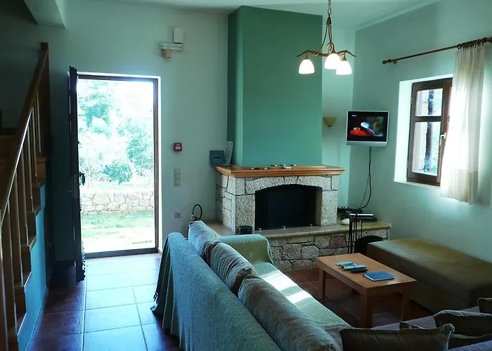 Maison Viros בית נופש קרדמילי